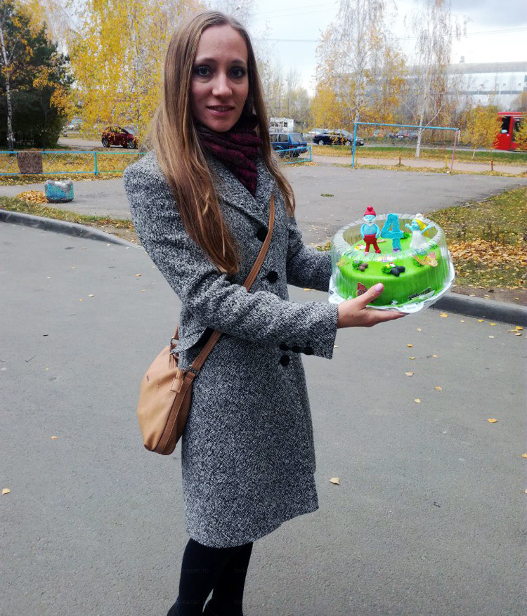 Отзыв о торте со смурфиками от tort-kazan.ru